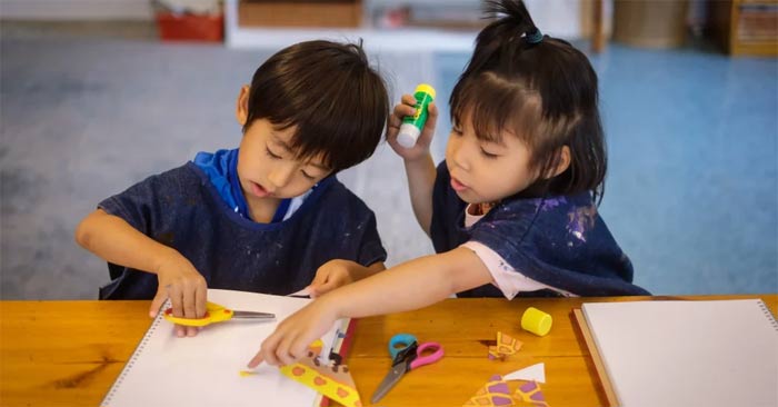 Dạy trẻ tư duy phản biện