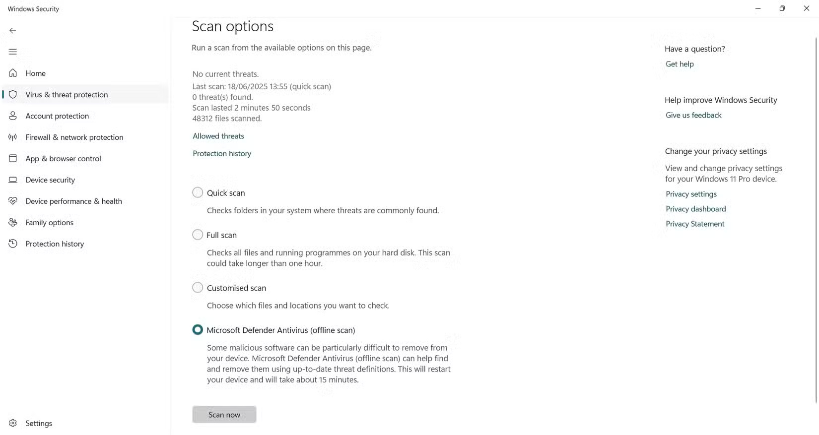 Chạy quét ngoại tuyến trong Windows Security