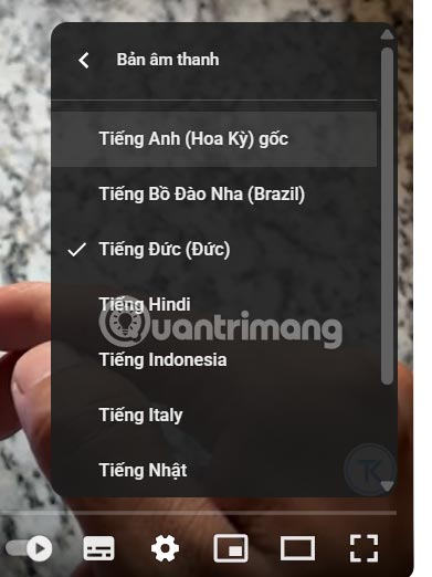 Tắt tự động lồng tiếng video YouTube PC