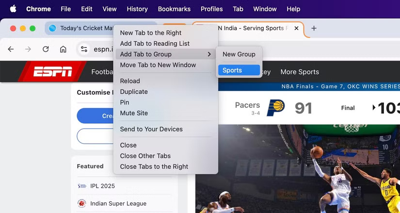 Thêm tab thứ hai vào Tab Groups trong Chrome trên máy Mac.