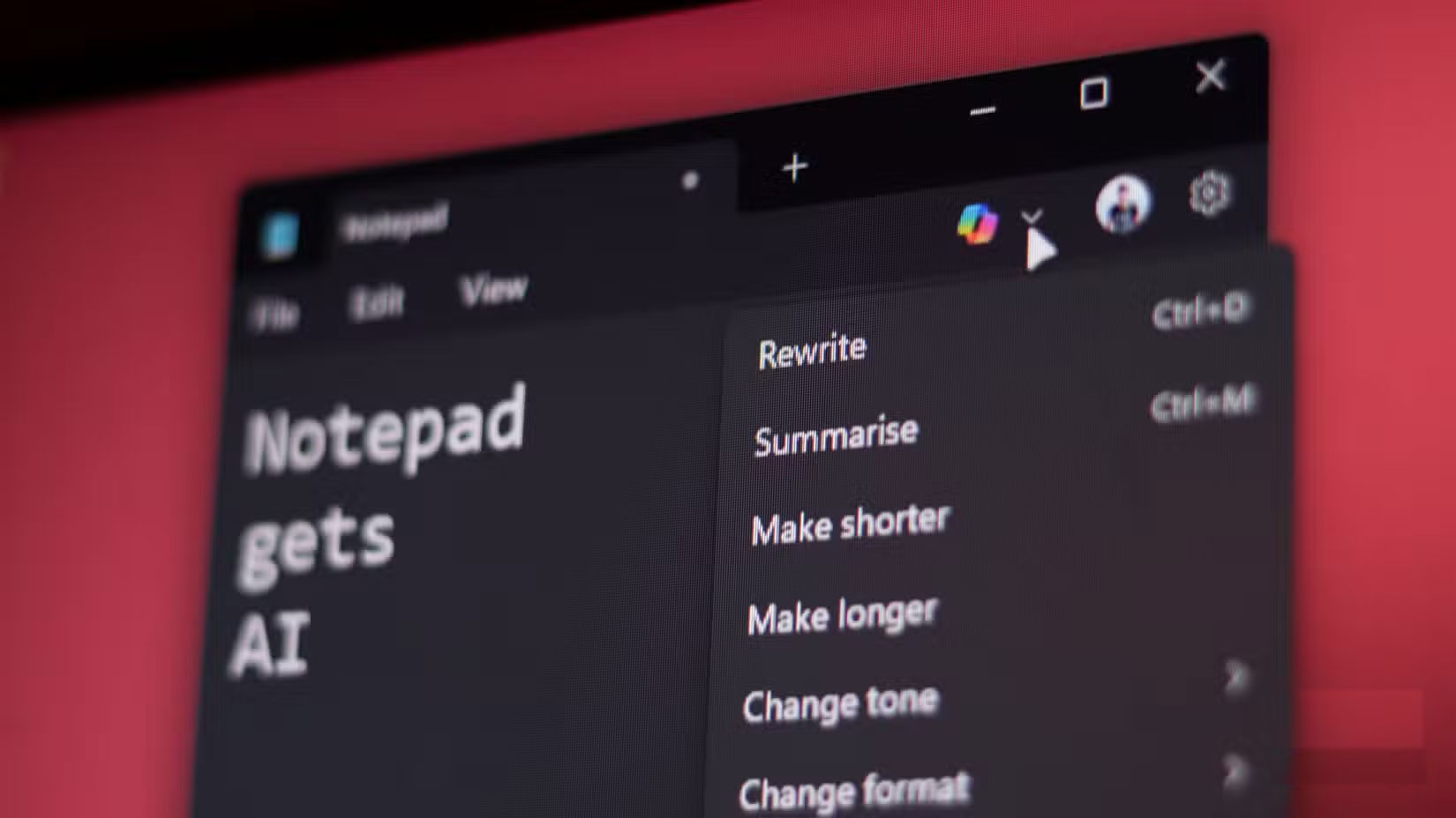 Cửa sổ Notepad hiển thị các tính năng AI của Copilot