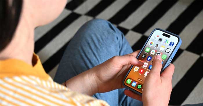 Kiểm soát con dùng điện thoại