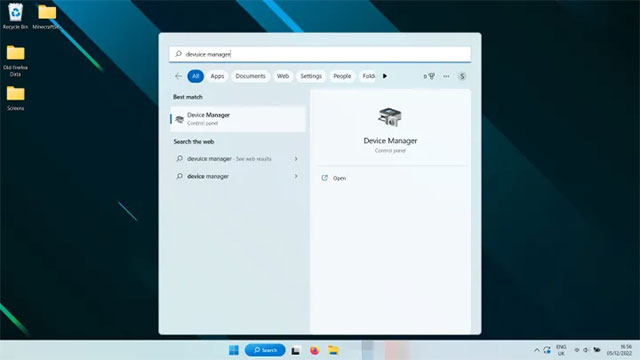 Tìm kiếm Device Manager trên thanh Search và mở lên.