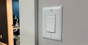 Tại sao công tắc thông minh hoạt động tốt hơn đèn thông minh?