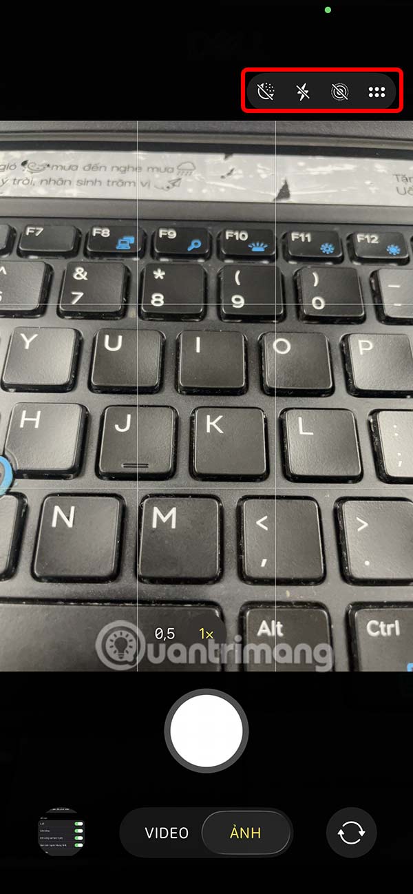 Hiện icon trong camera iPhone