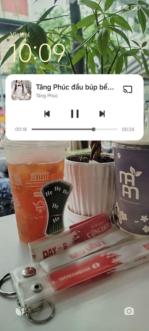 Nghe nhạc TikTok khóa màn hình