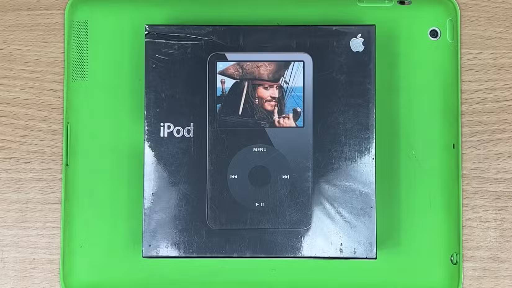 Chiếc Apple iPod 5GB thế hệ đầu tiên còn niêm phong