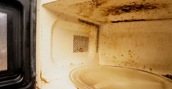 Lò vi sóng bị gỉ sét
