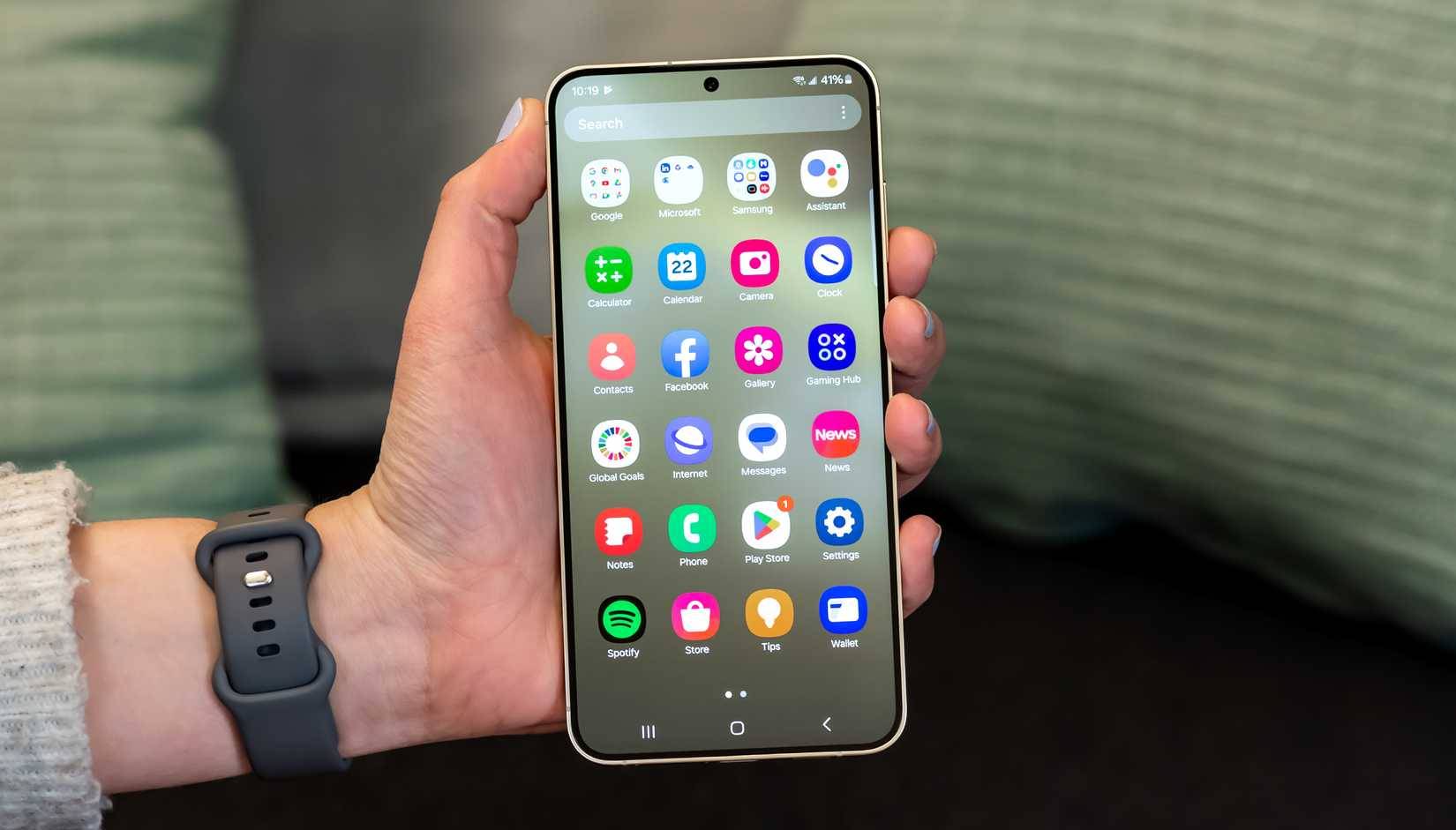 Màn hình thư viện ứng dụng của Samsung Galaxy S24 Plus