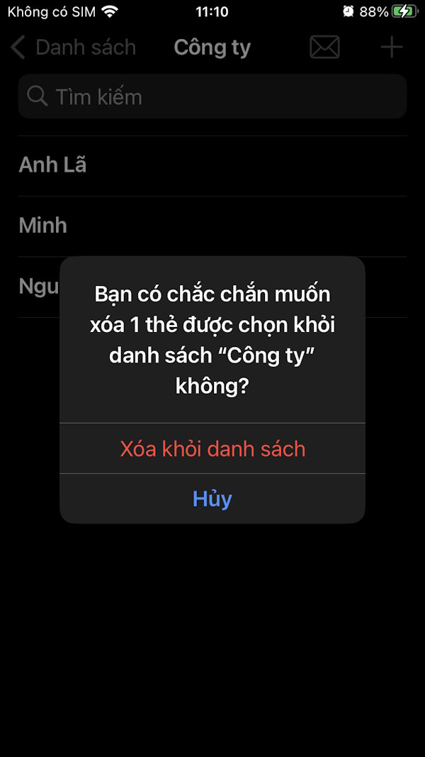Xóa liên hệ trong nhóm danh bạ iPhone