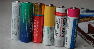 Bạn sẽ lãng phí rất nhiều tiền vào pin AA nếu bỏ qua chi tiết nhỏ này!