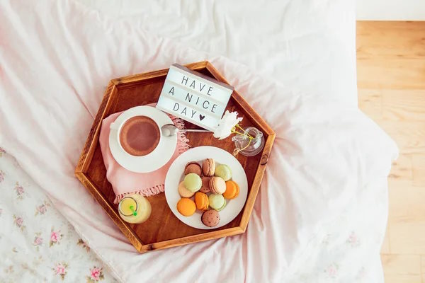 Thay đổi lịch ăn uống