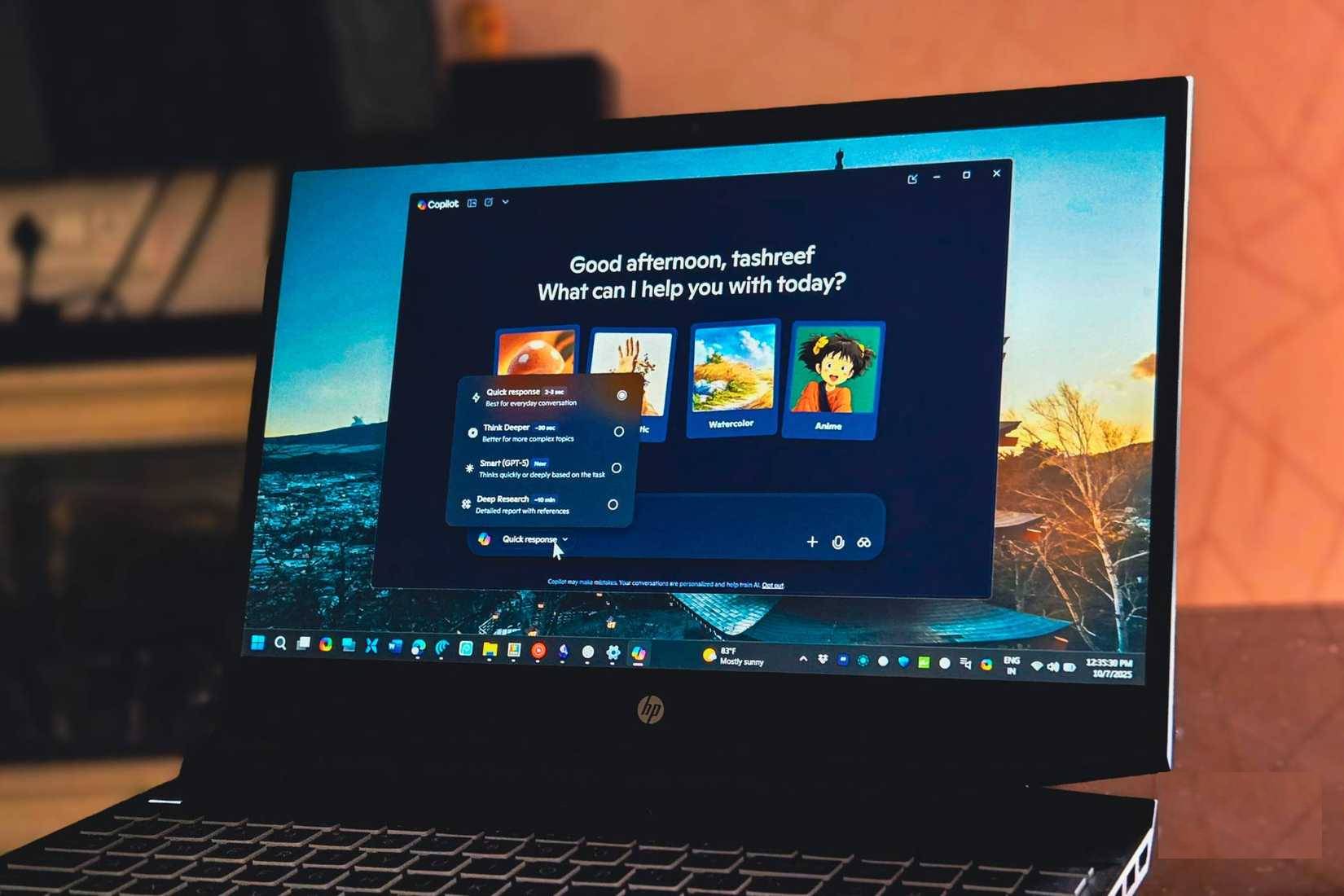 Microsoft Copilot mở trên máy tính xách tay chơi game HP Pavilion