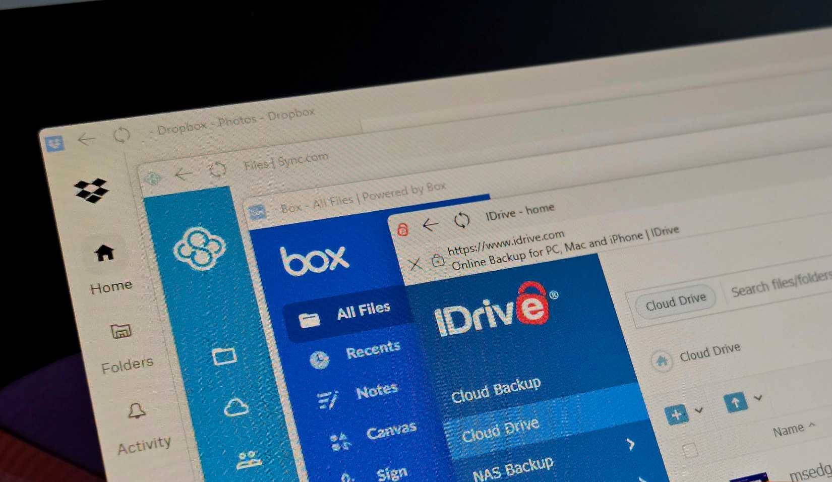 Các ứng dụng Dropbox, Box, iDrive, Sync.com trên màn hình BENQ