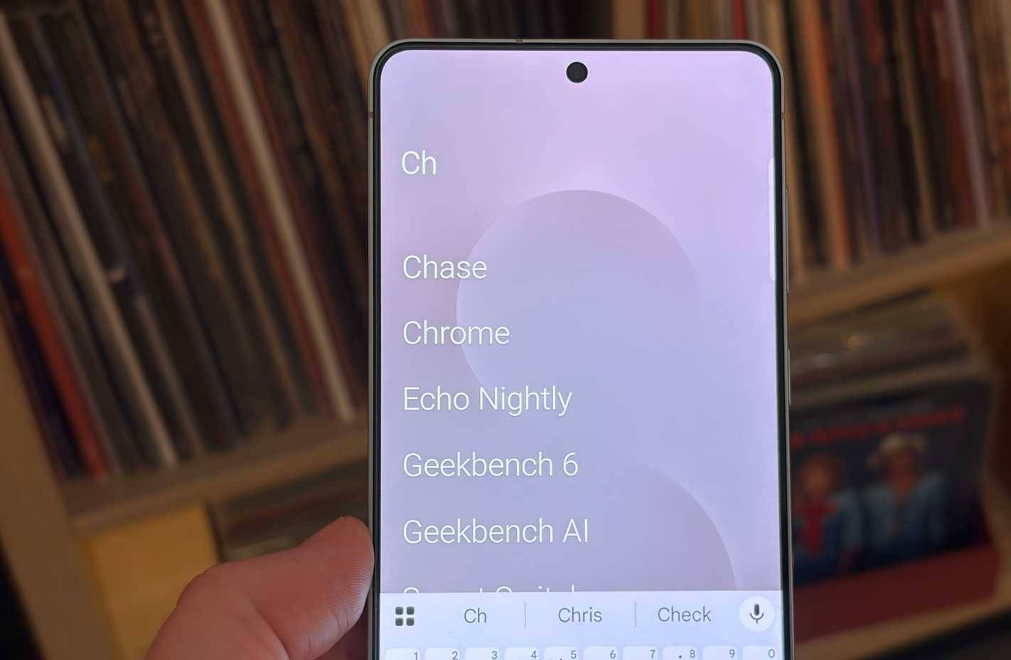 Tìm kiếm ứng dụng trong Olauncher