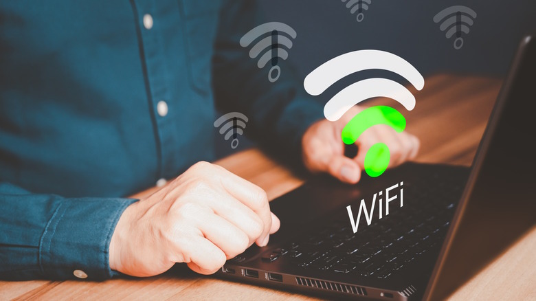 Rủi ro từ nguy cơ tấn công trung gian của hacker