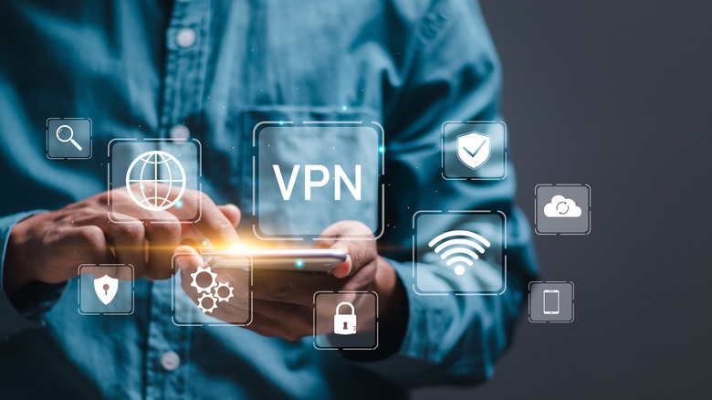 Bật VPN là cách giúp bạn bảo vệ bản thân khi dùng wifi công cộng