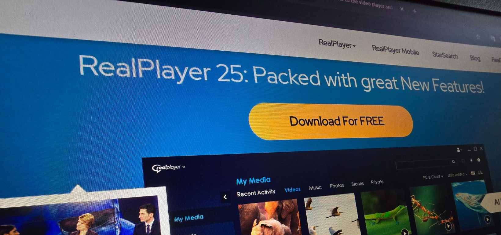 Trang web chính thức của RealPlayer 25 trên laptop Windows