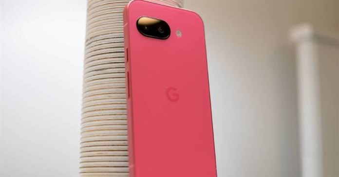 Thiết kế điện thoại Google Pixel mới vừa rò rỉ, trông quen thuộc đến đáng ngờ