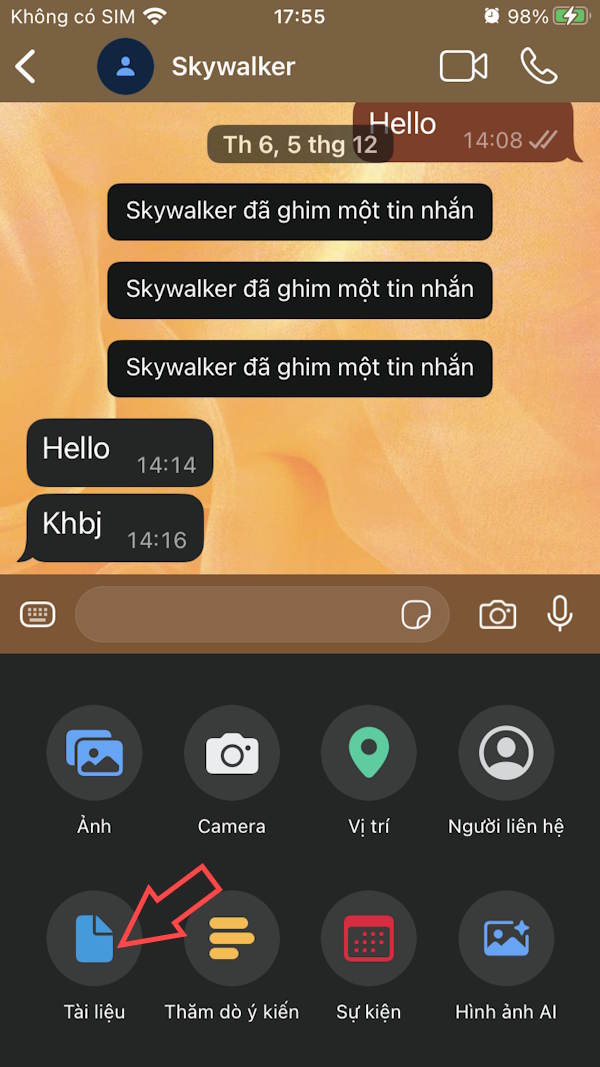 Chọn gửi tài liệu trong WhatsApp