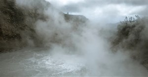 Những hồ nước rùng rợn nhất thế giới