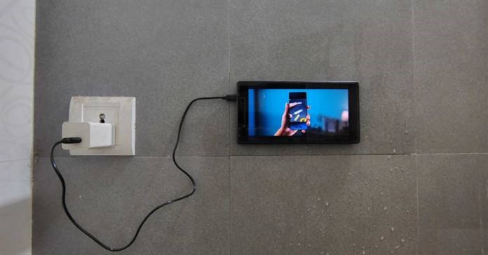 4 cách sử dụng máy tính bảng Android ngay cả khi pin đã chết hoàn toàn