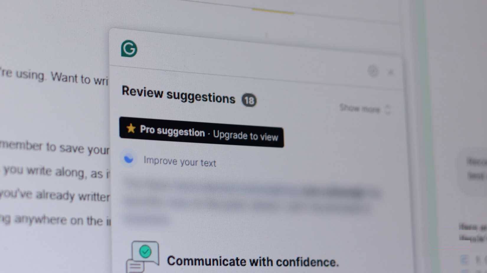 Cửa sổ xem xét gợi ý của Grammarly