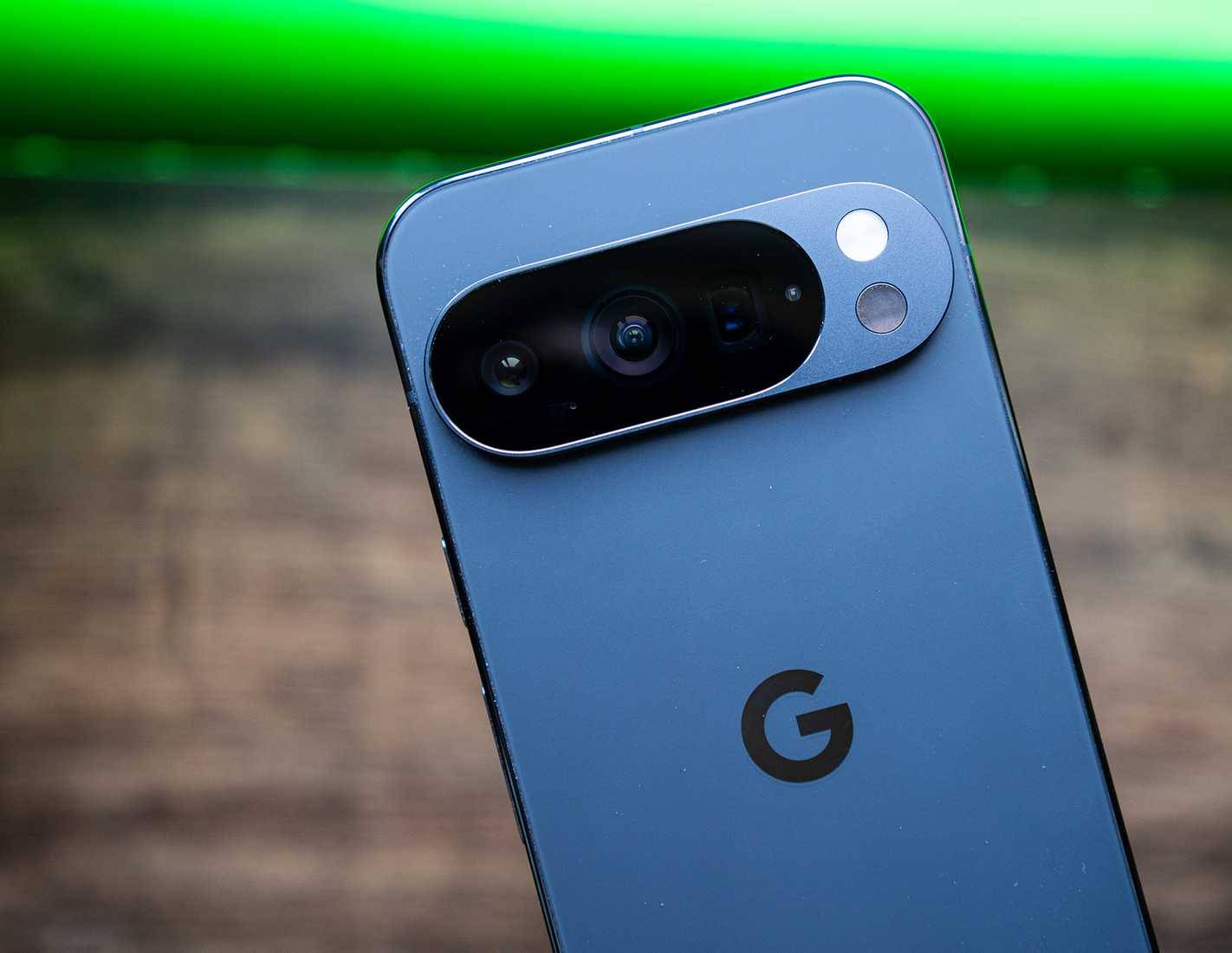Cận cảnh mô-đun camera của Google Pixel 10 Pro