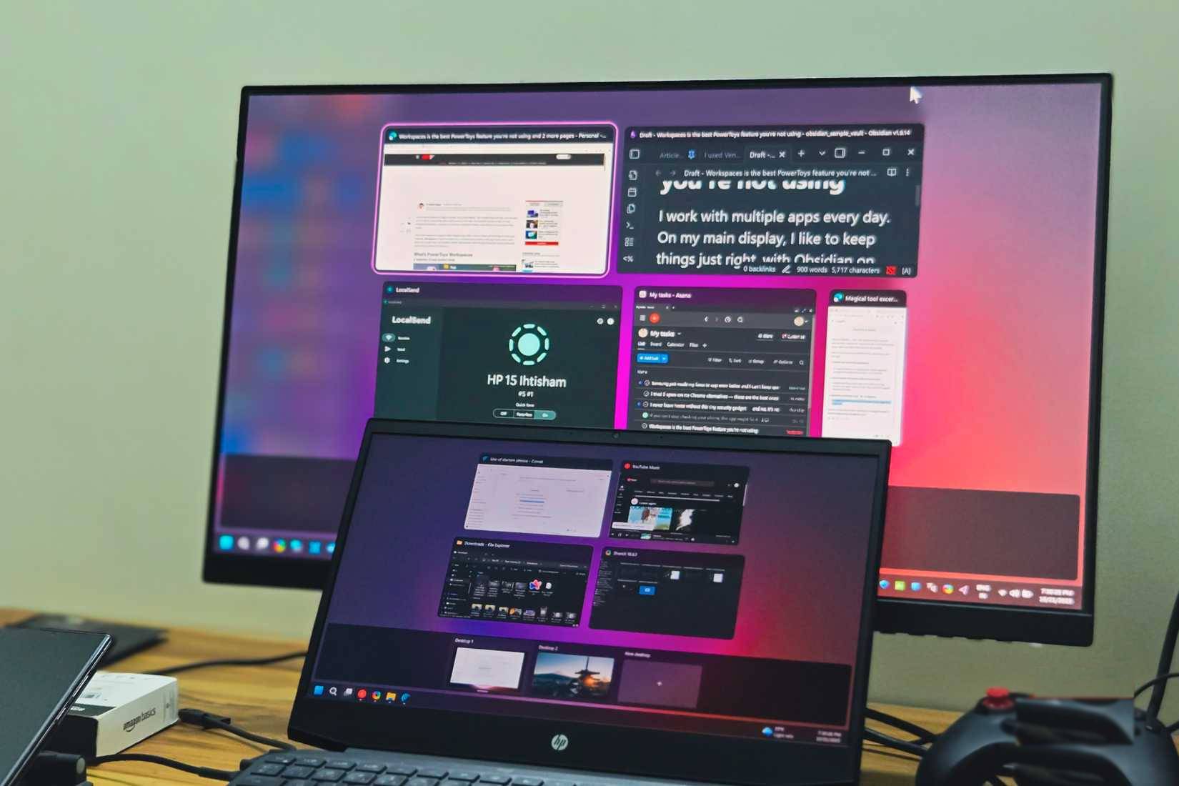 Thiết lập màn hình kép gồm máy tính xách tay HP và màn hình BENQ 
