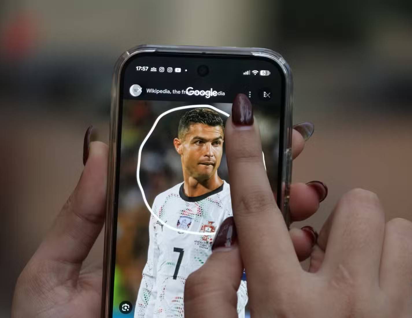 Tính năng Circle to Search trên Google Pixel 10 Pro