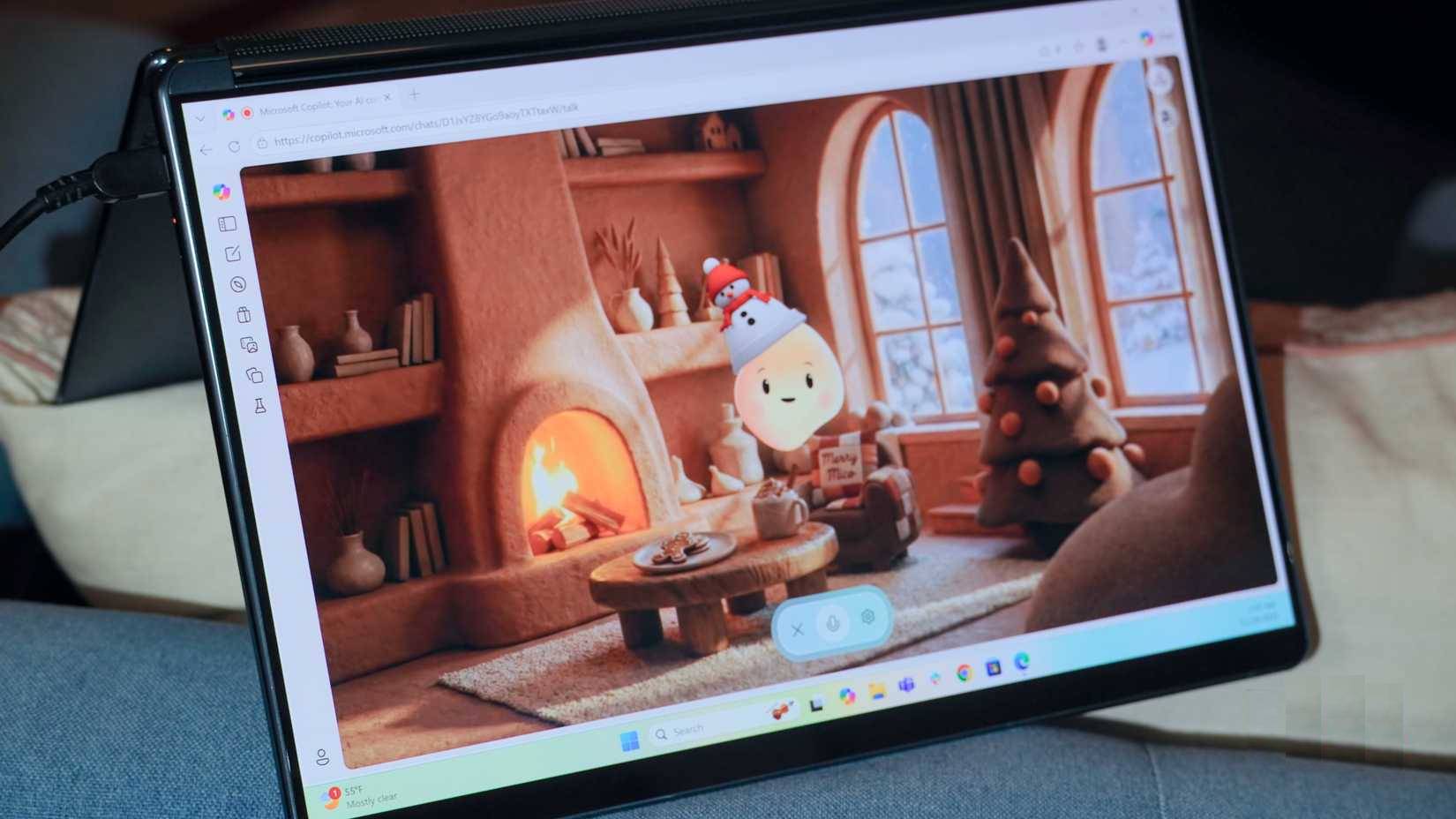 Mico đang chạy trên Lenovo Yoga Book 9i