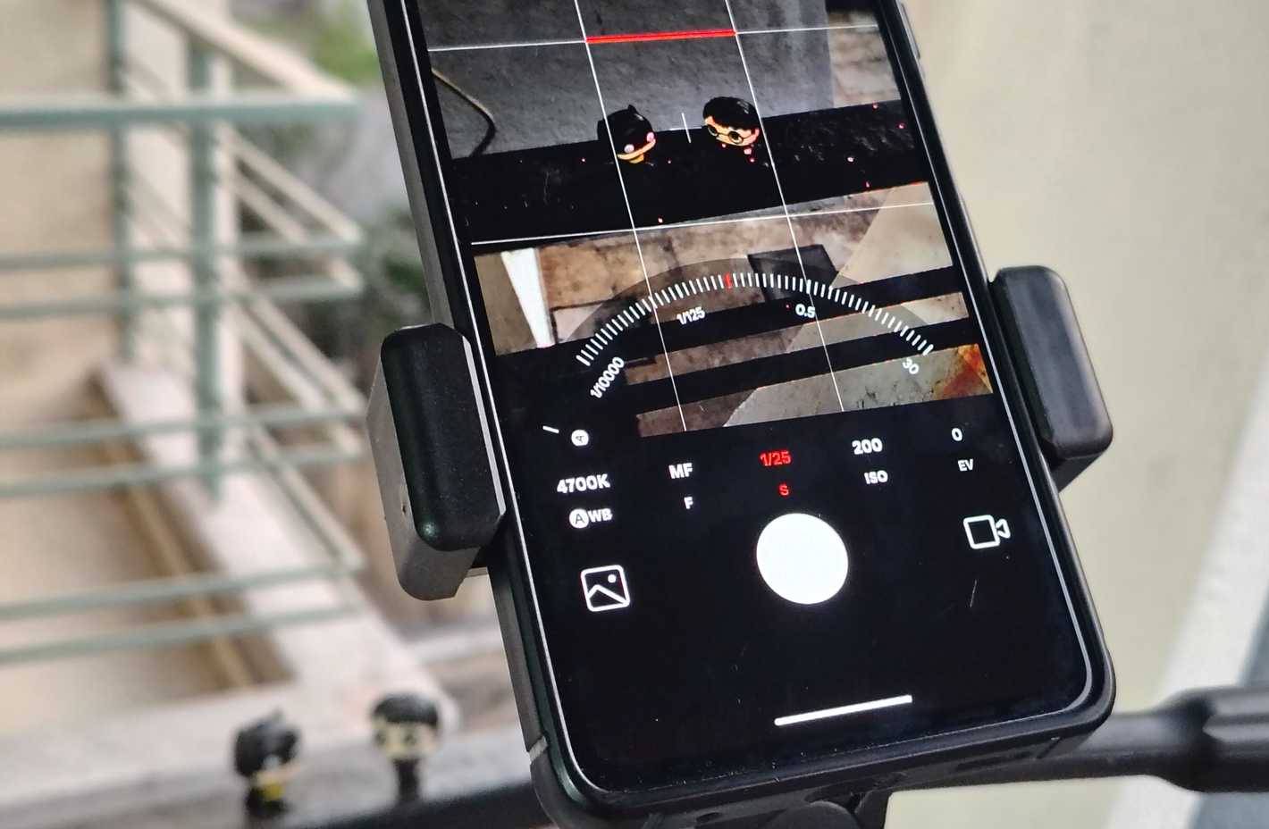 Thanh trượt tốc độ màn trập trong chế độ Pro trên camera smartphone