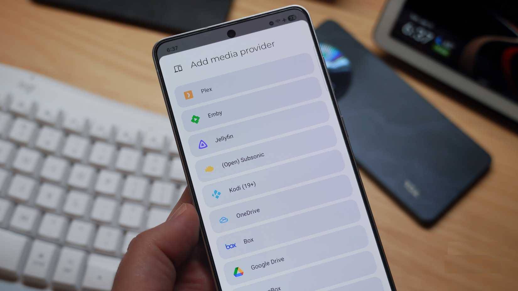 Thêm nhà cung cấp máy chủ nhạc vào ứng dụng Symfonium