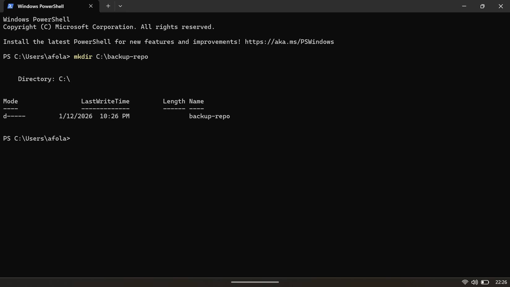 Mở cửa sổ PowerShell với lệnh tạo thư mục backup-repo mới trên ổ C