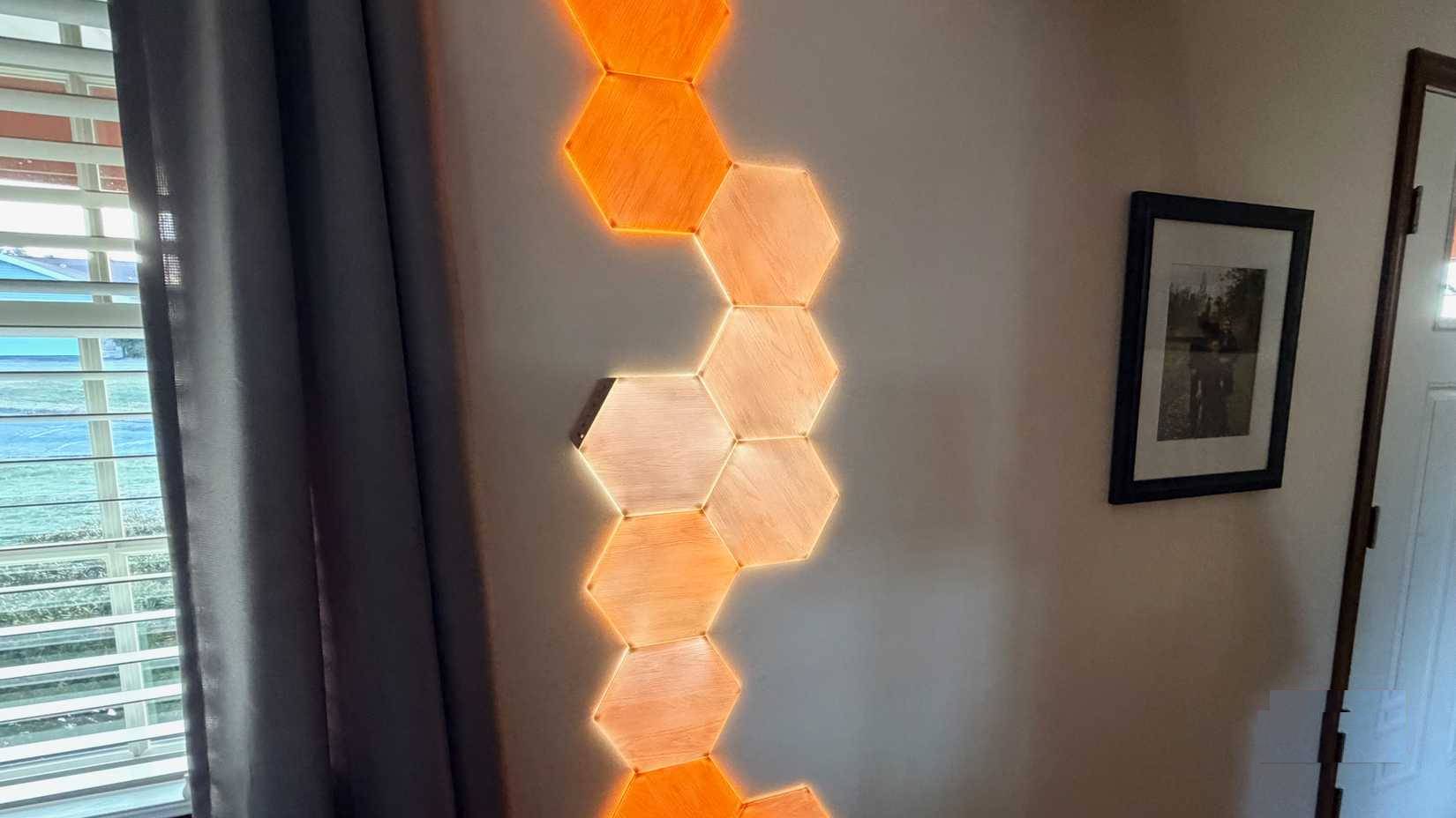 Đèn thông minh Nanoleaf trong một ngôi nhà
