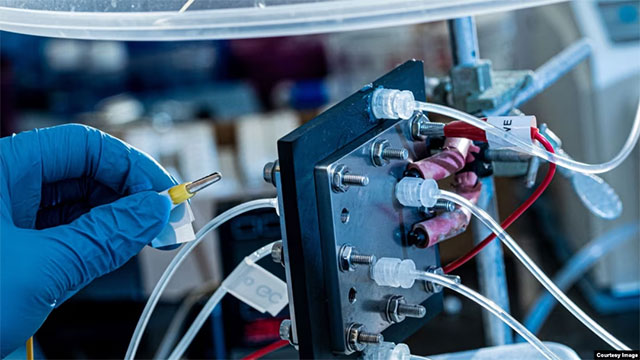 Các nhà khoa học tìm ra cách biến CO₂ thành nguồn nhiên liệu có giá trị