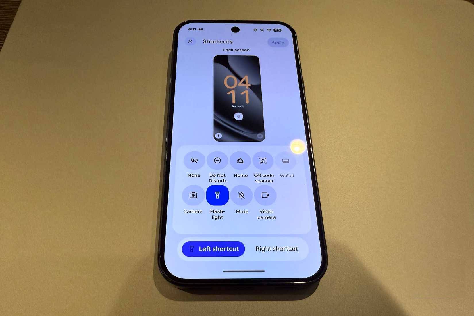 Shortcut trên màn hình khóa Pixel