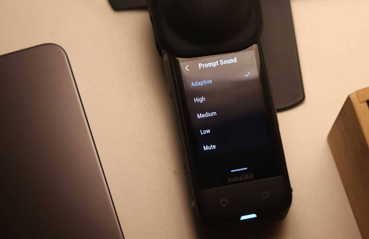 Cài đặt âm thanh báo hiệu Insta360 X5