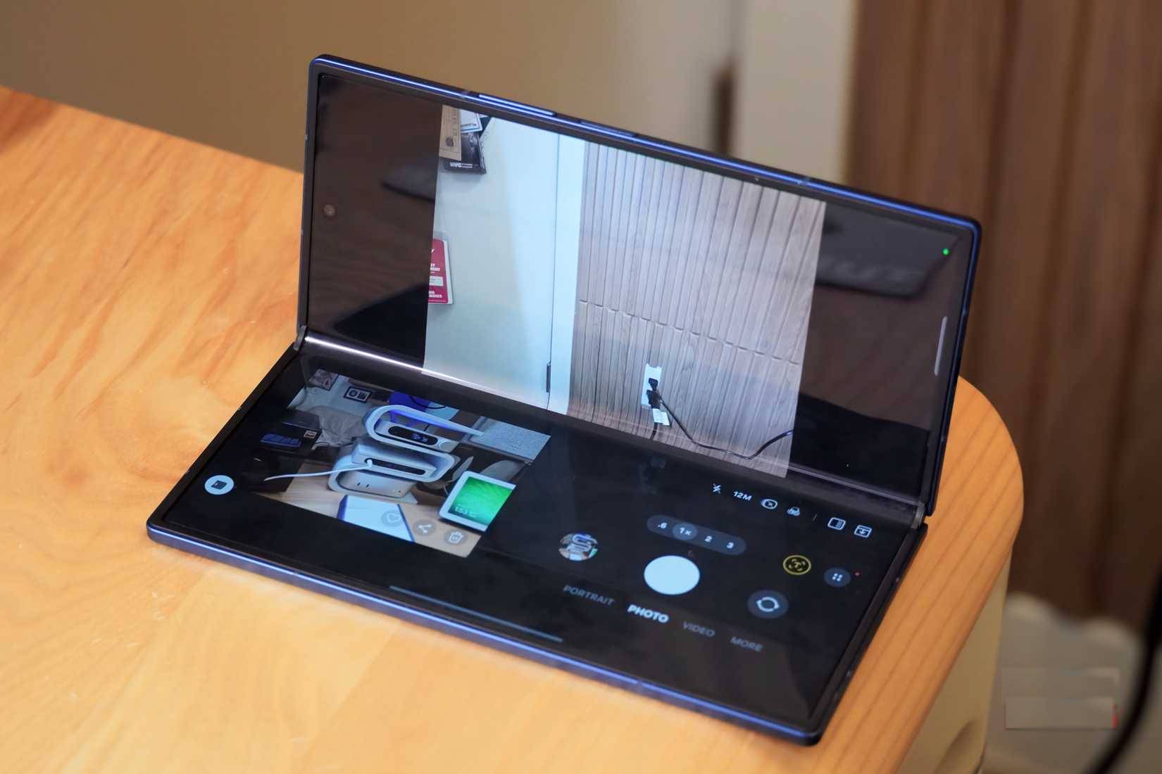 Chế độ Flex trên Samsung Galaxy Z Fold 7