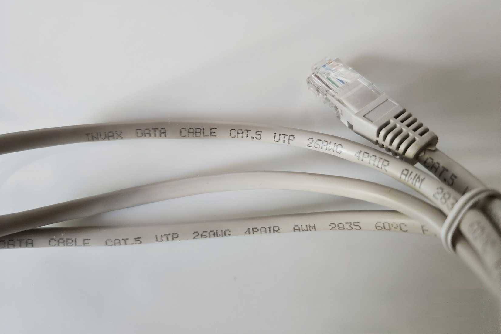 Cáp Ethernet Cat5 màu xám