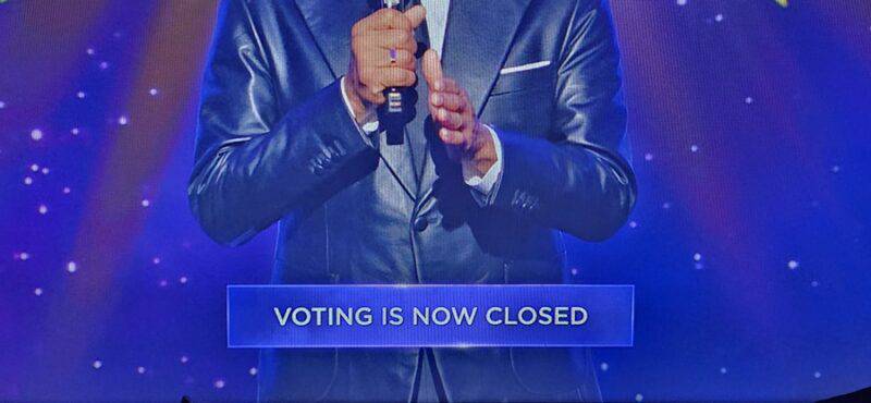 Thông báo Voting Is Now Closed trên tính năng Star Search trên Netflix