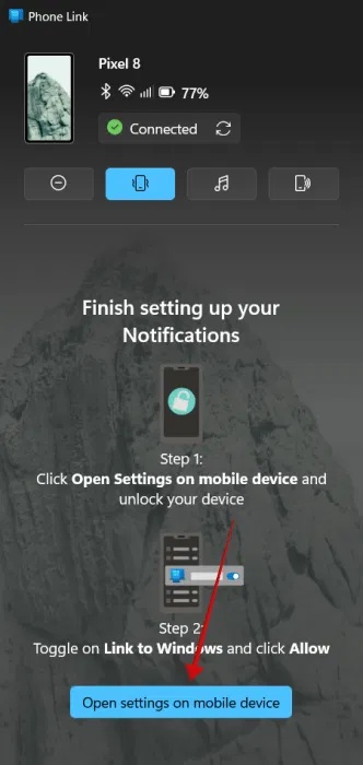 Nhấp vào nút Open settings on mobile device trong ứng dụng Phone Link trên Windows.
