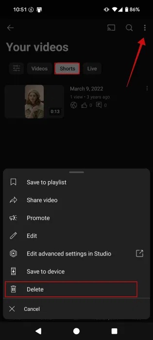 Chọn tải xuống video ngắn của chính bạn qua ứng dụng YouTube trên điện thoại.