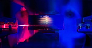 Bộ khuếch đại quang học siêu nhỏ này giúp tăng cường ánh sáng gấp 100 lần, có thể tích hợp vào smartphone