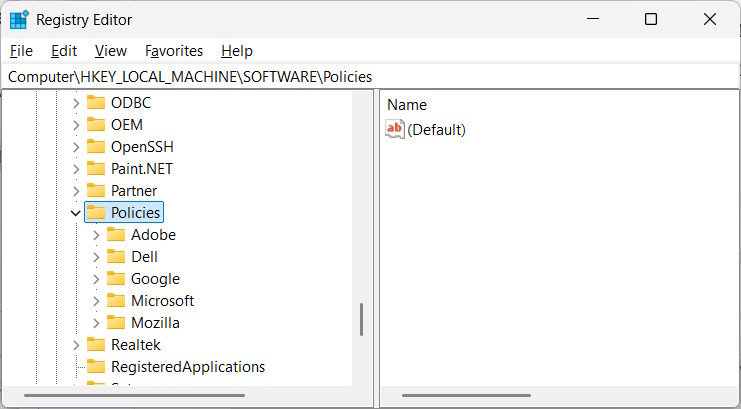 Truy cập Registry Editor