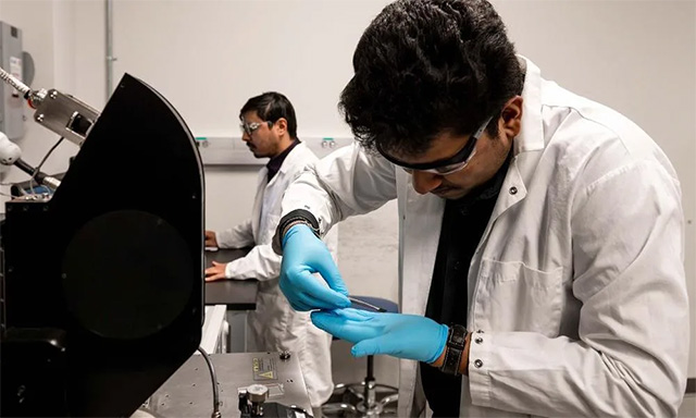 Cảm biến siêu nhỏ không thể nhìn thấy bằng mắt thường này giúp giải quyết vấn đề quá nhiệt của chip máy tính