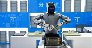 Xiaomi chính thức “tuyển dụng” robot hình người làm việc tại nhà máy xe điện