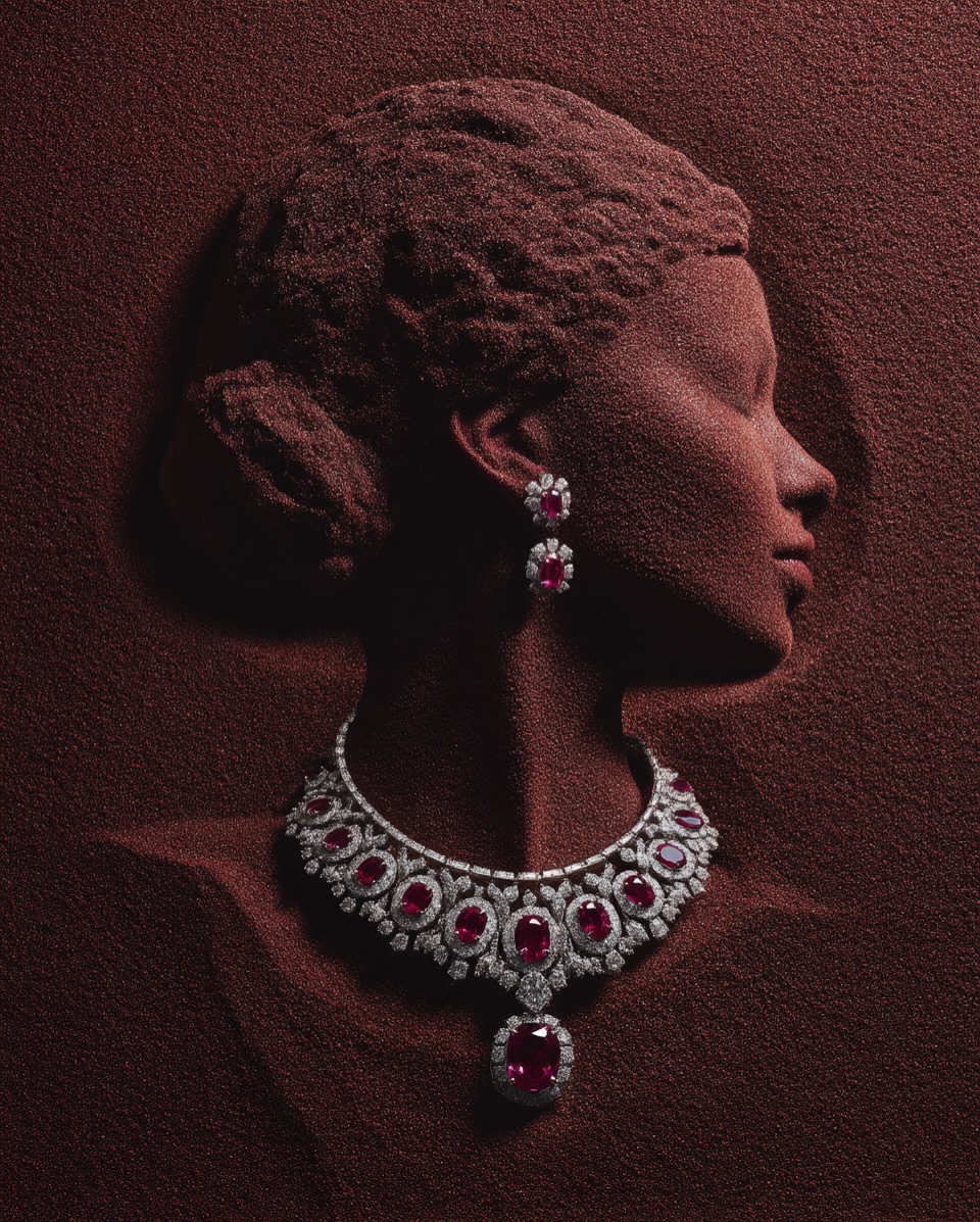 Kết cấu tóc được chạm khắc tỉ mỉ