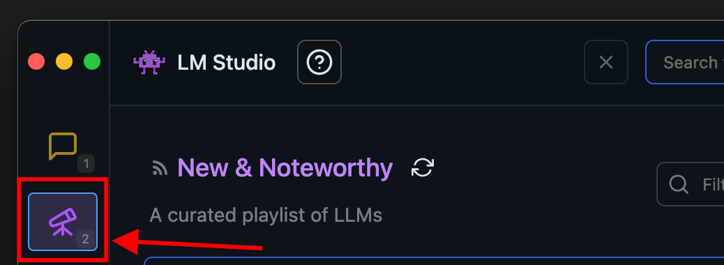 Tab Discover trong LM Studio
