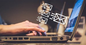 Tự động hóa email và giao tiếp